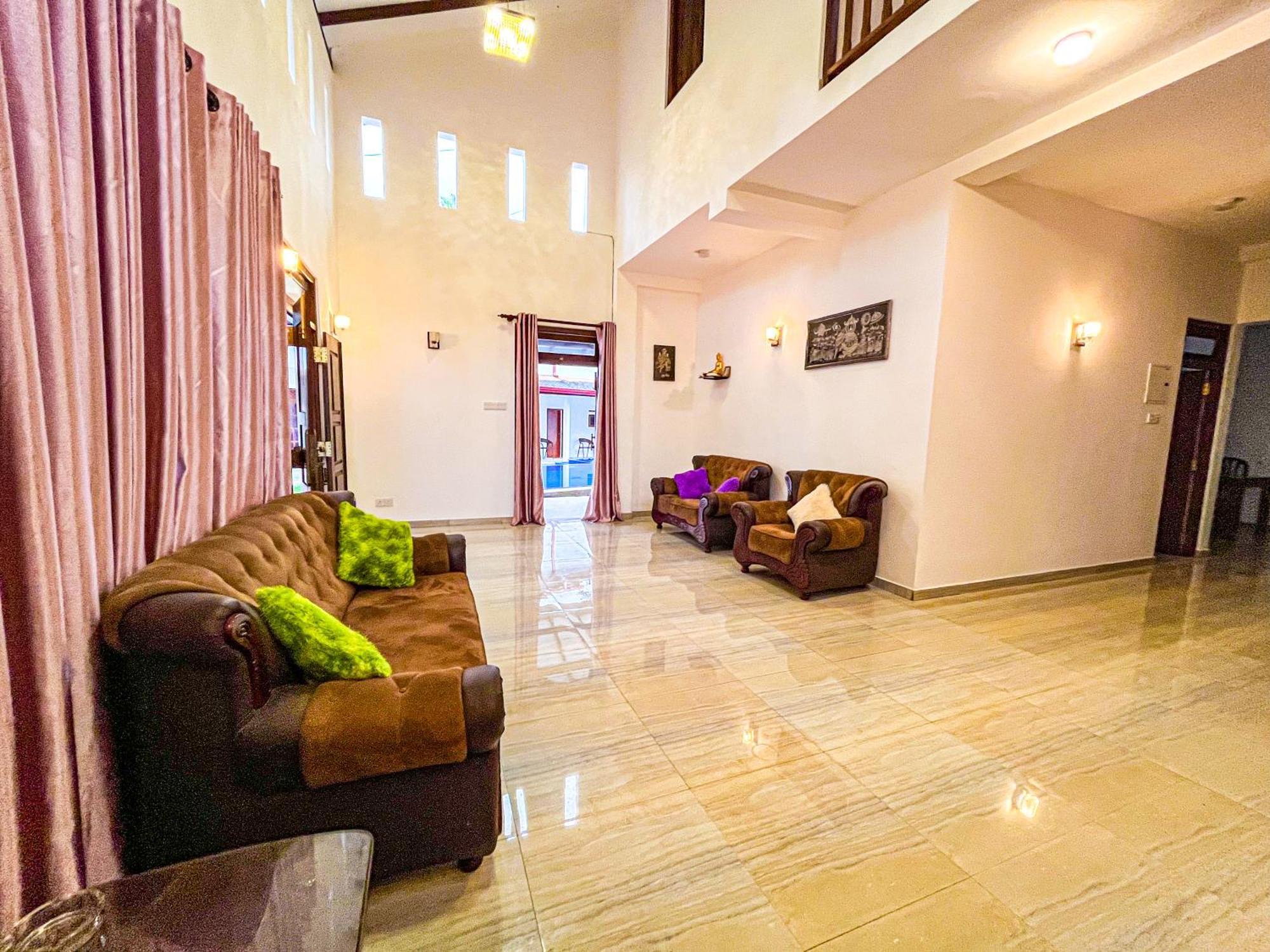 Galle Camellia Екстериор снимка