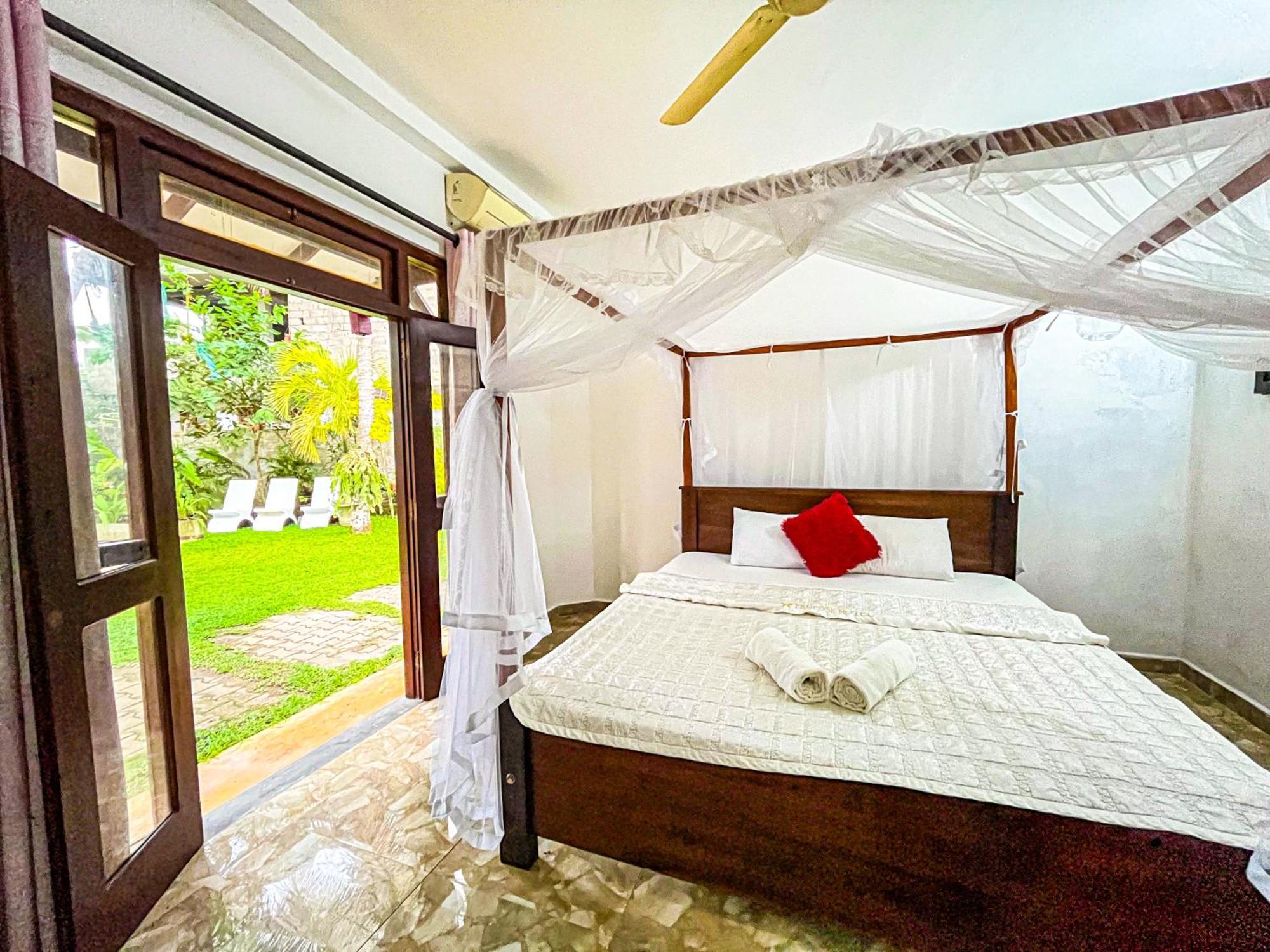 Galle Camellia Екстериор снимка