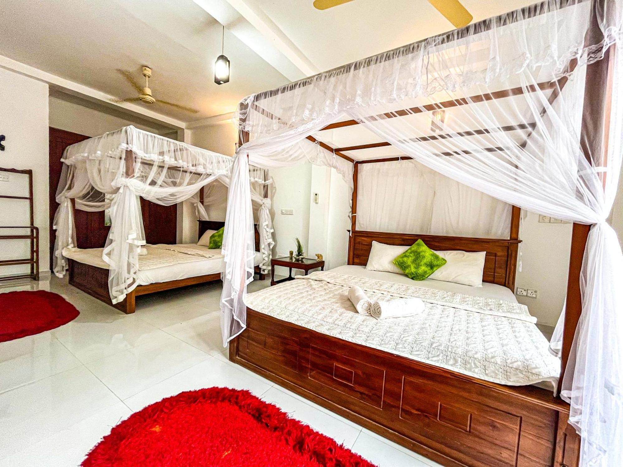 Galle Camellia Екстериор снимка